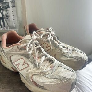 New Balance 530 Beige and Peach Sneakers
